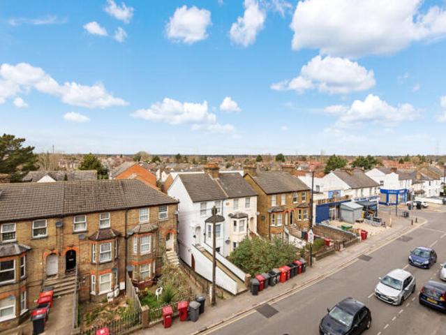 Flat for rent in Cat Hill