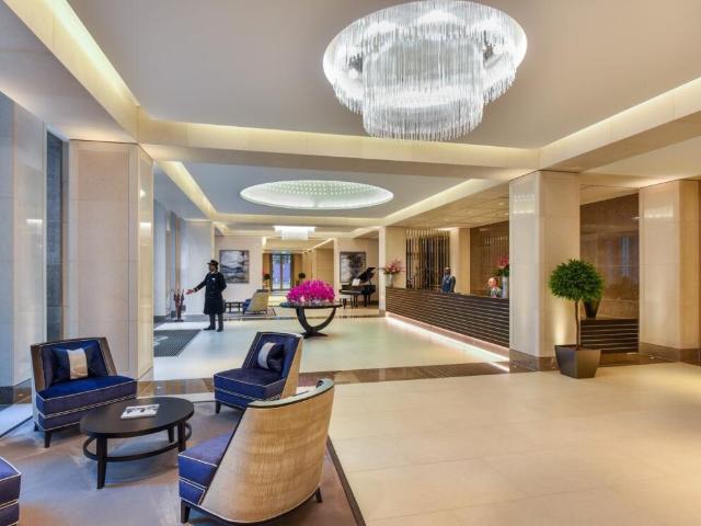 Flat for rent in Strand