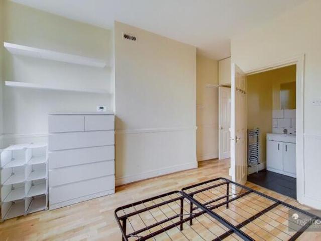 Flat for rent in Streatham, Greater London