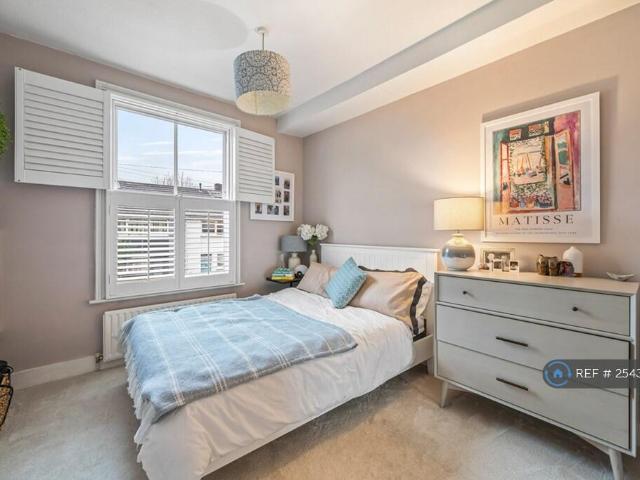 Flat for rent in Streatham