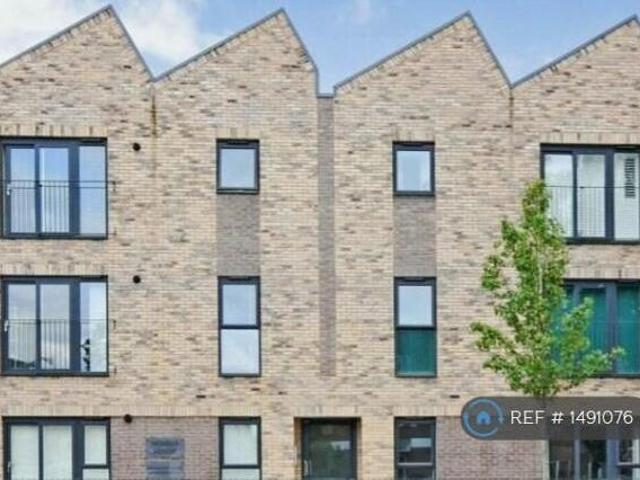 House for rent in Lyons, Greater London