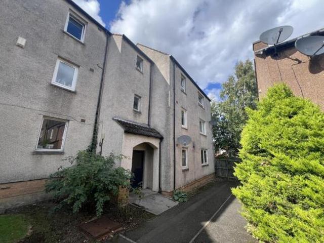 Flat for rent in East Craigs, Scotland