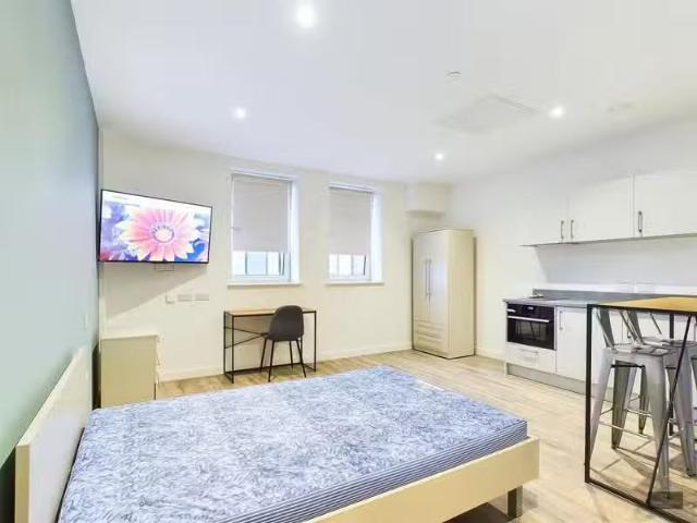 House for rent in Hainault, Greater London