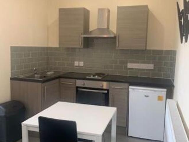 Flat for rent in Sefton