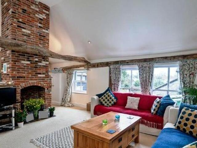 House for rent in Chelmondiston, Suffolk