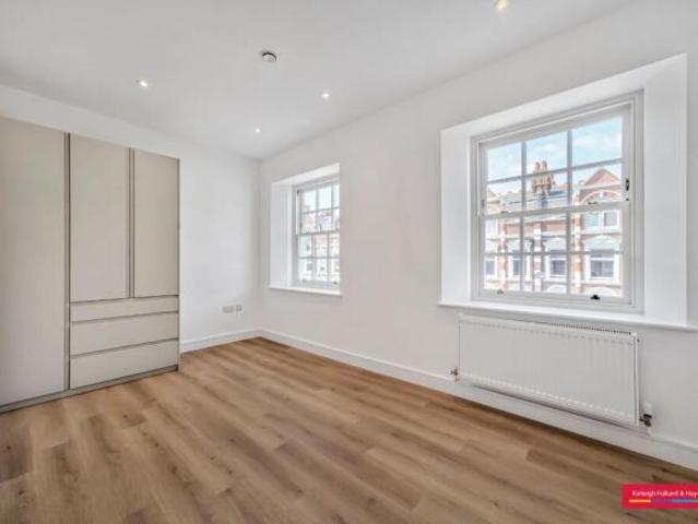 Flat for rent in Cat Hill