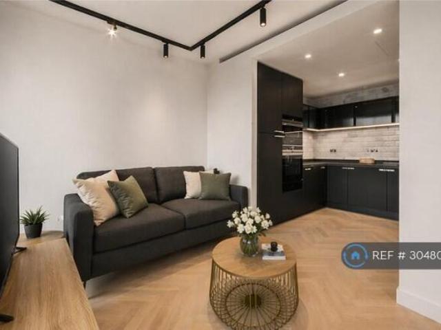 Flat for rent in Cat Hill