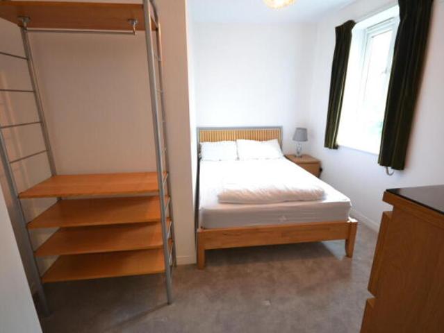 Flat for rent in Cat Hill