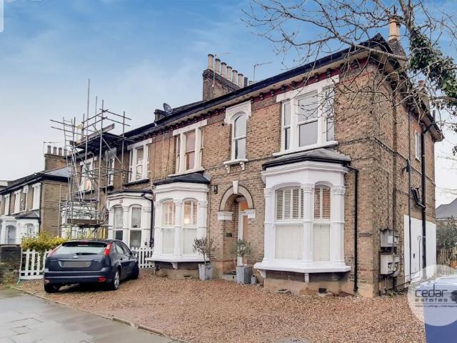 Flat for rent in Hendon