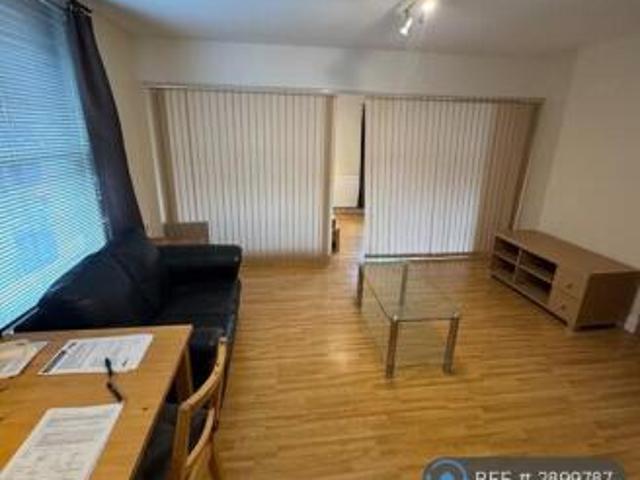 Flat for rent in Cat Hill