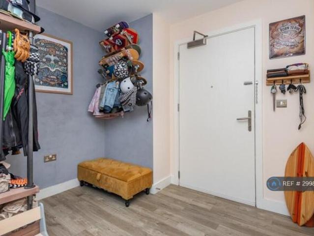 Flat for rent in Cat Hill