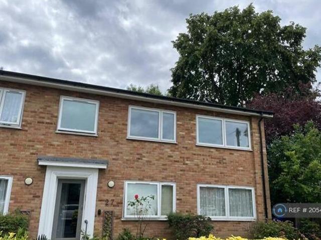 House for rent in Surrey