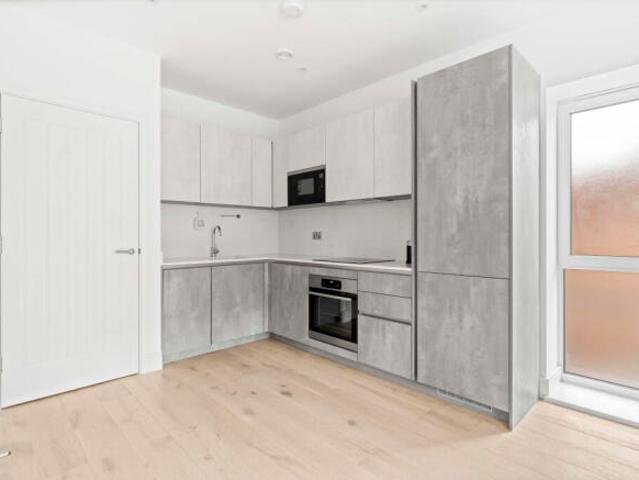 Flat for rent in Cat Hill