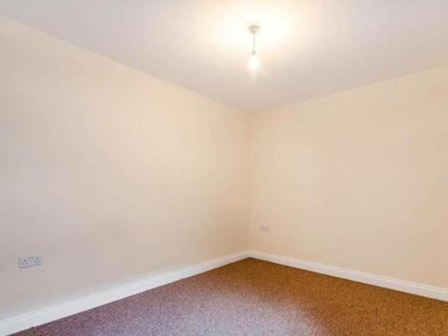 House for rent in Sutton