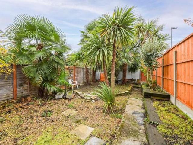 Flat for rent in Wood Green, Greater London