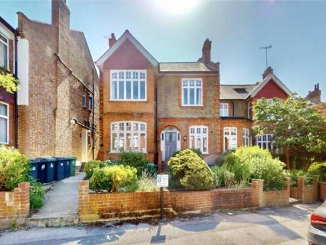 Flat for rent in Highgate, Greater London