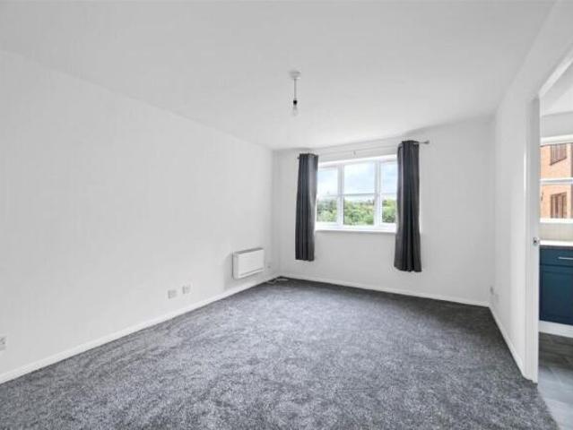 Flat for rent in Cat Hill