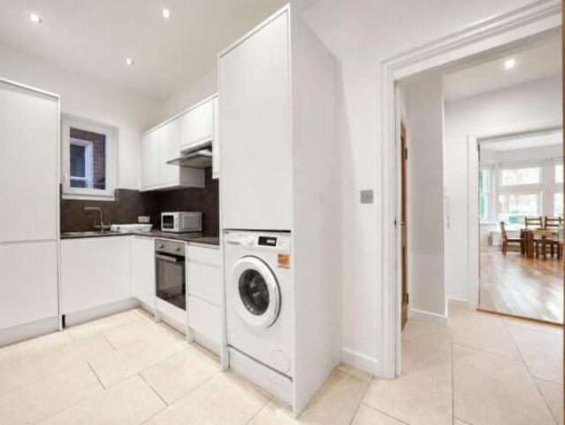 Flat for rent in Cat Hill