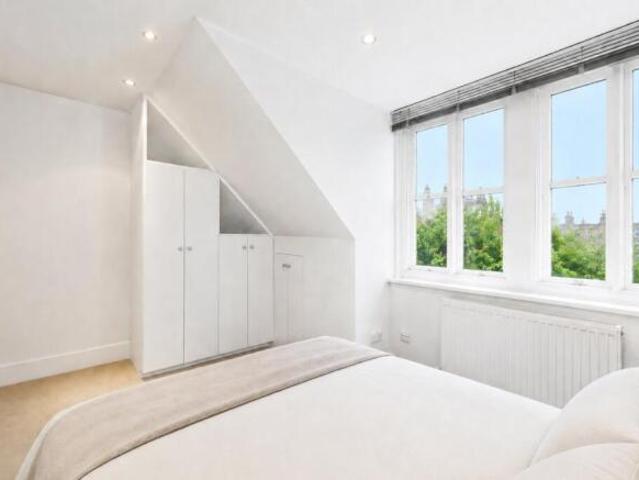 Flat for rent in Cat Hill