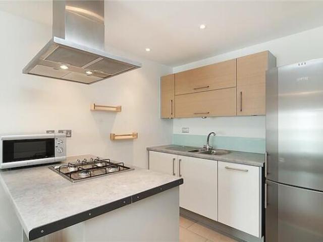 Flat for rent in Cat Hill