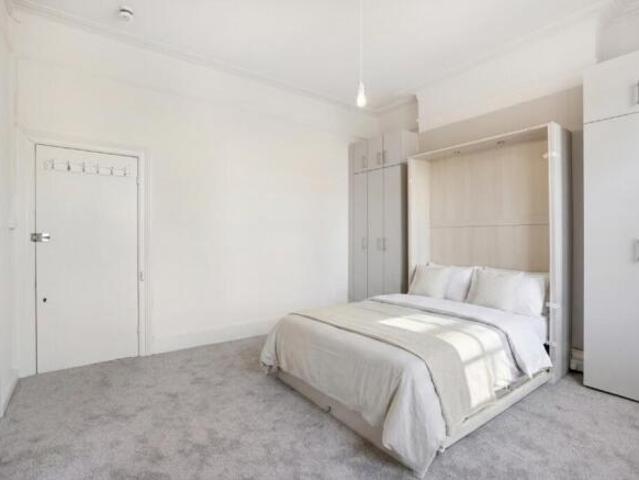 Flat for rent in Greater London