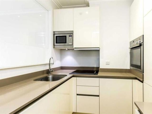Flat for rent in Teddington, Greater London