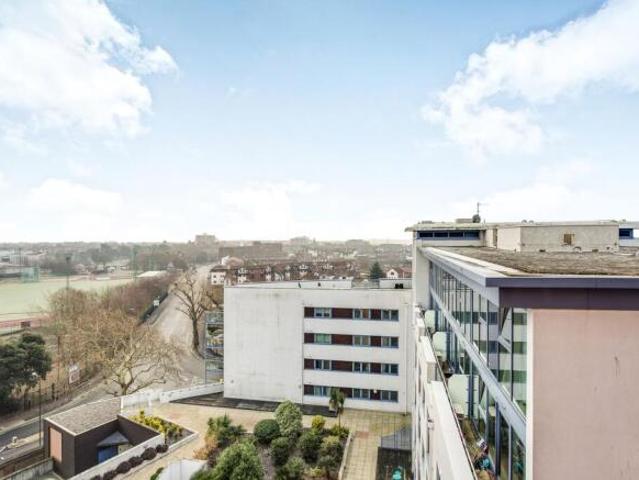 Flat for rent in Portsea, City Of Portsmouth