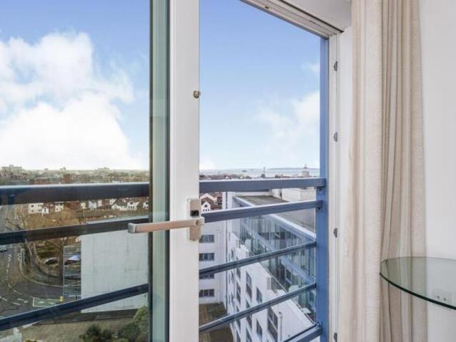 Flat for rent in Portsea, City Of Portsmouth