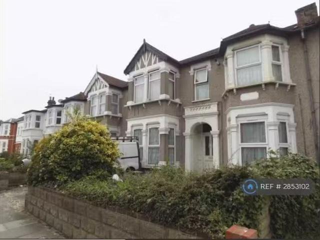 House for rent in Ilford, Greater London