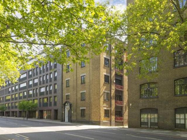 Flat for rent in St. George in the East, Greater London