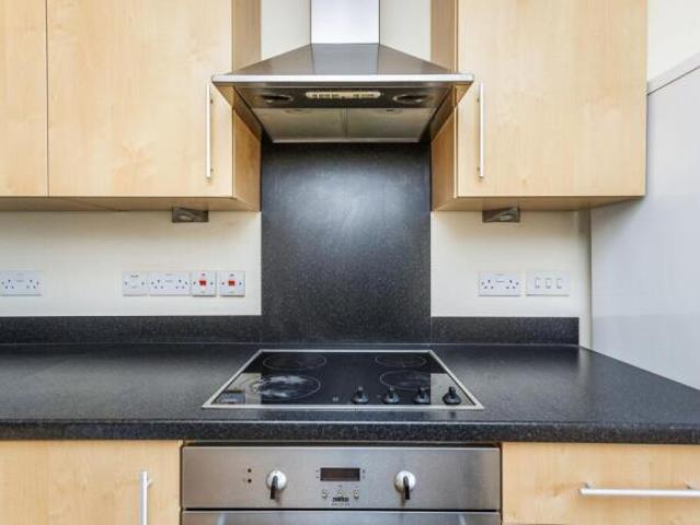Flat for rent in Portsea, City Of Portsmouth