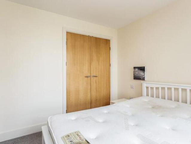 Flat for rent in Portsea, City Of Portsmouth