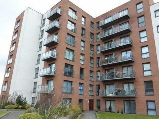 Flat for rent in South Lane, West Yorkshire