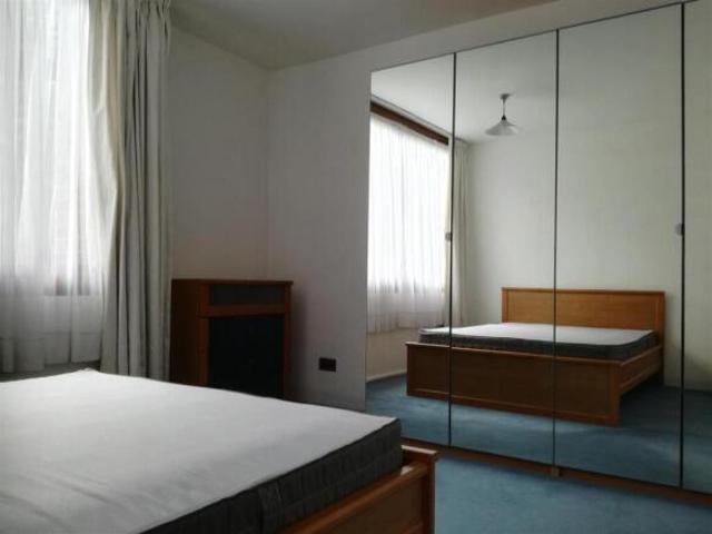 Flat for rent in Barbican, Mount Wise
