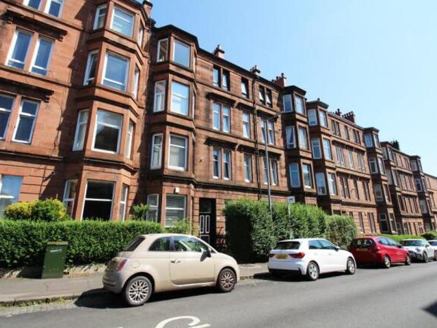 Flat for rent in Broomhill, Scotland