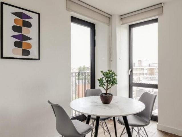 Flat for rent in Cat Hill