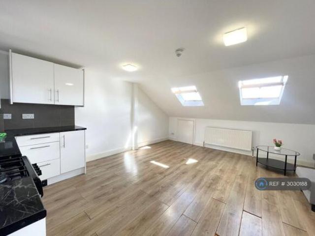 Flat for rent in Cat Hill