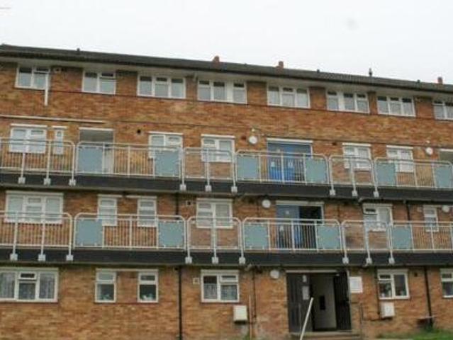 House for rent in Surrey