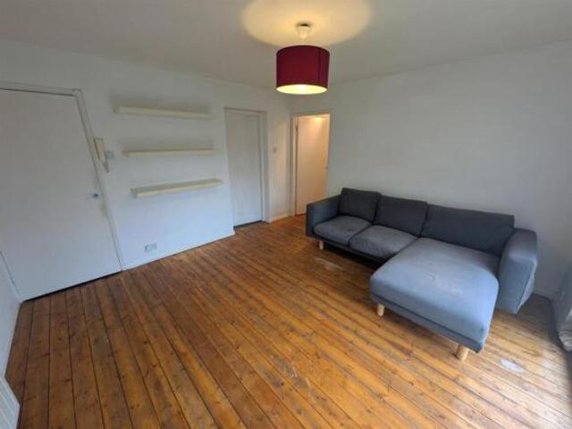 Flat for rent in Wales
