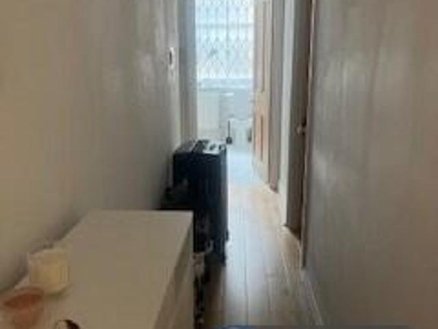 Flat for rent in Cat Hill