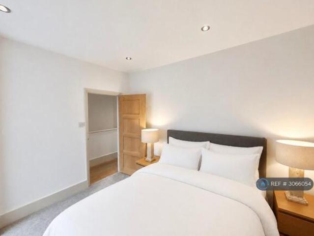 Flat for rent in Tooting, Greater London