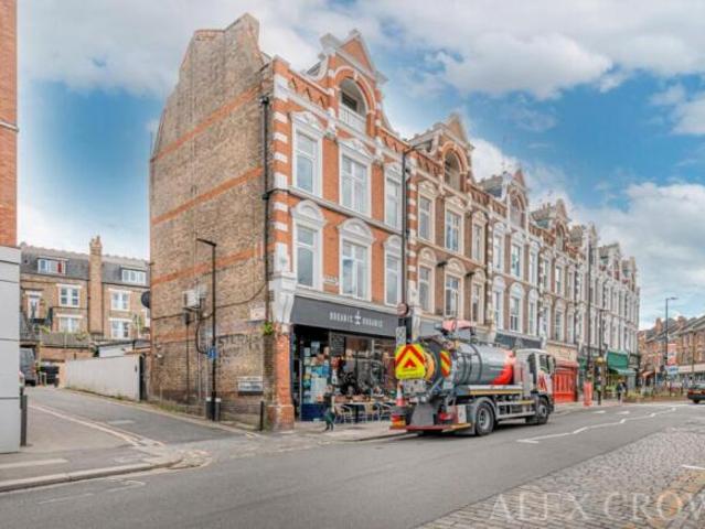 Flat for rent in Tottenham, Greater London