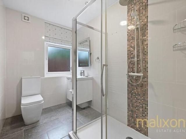 Flat for rent in Cat Hill