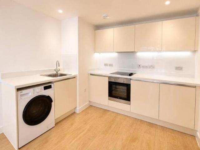 Flat for rent in Cat Hill