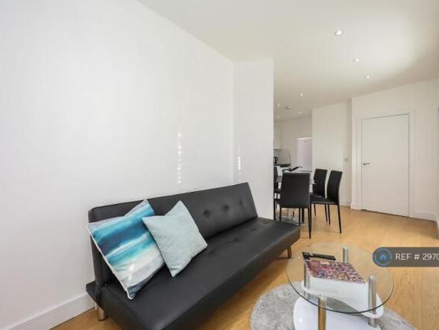 Flat for rent in Cat Hill