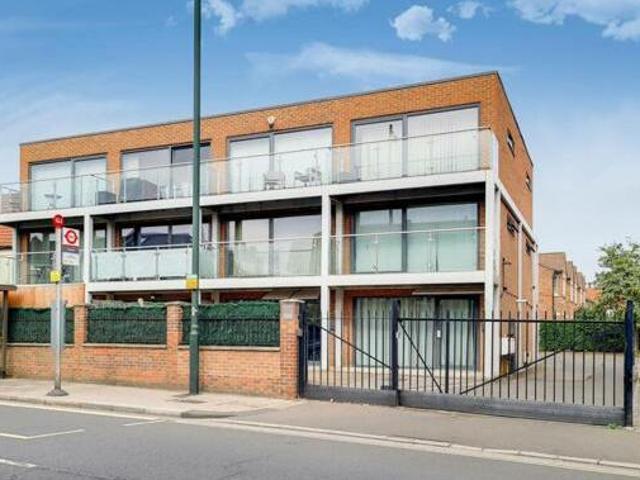 House for rent in Twickenham, Greater London
