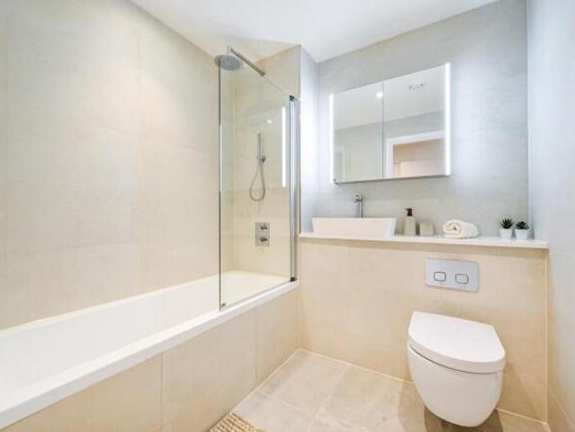 Flat for rent in Twickenham, Greater London