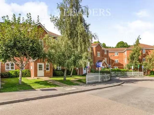 House for rent in Blackhills, Surrey