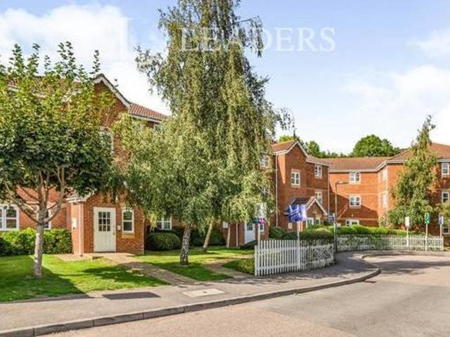 House for rent in Surrey