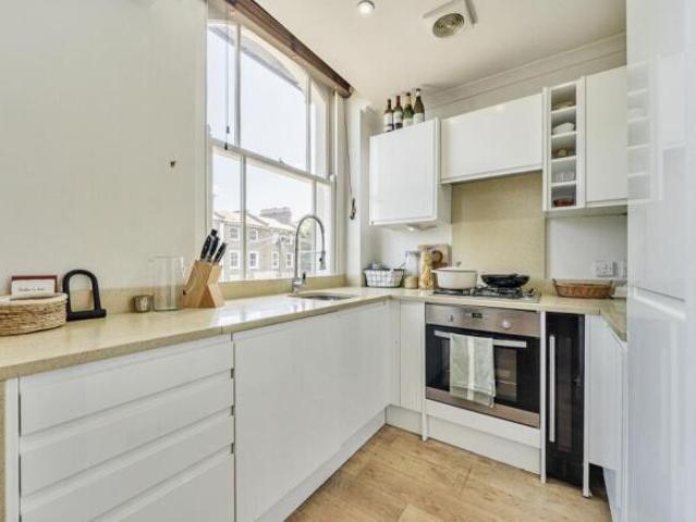 Flat for rent in Cat Hill